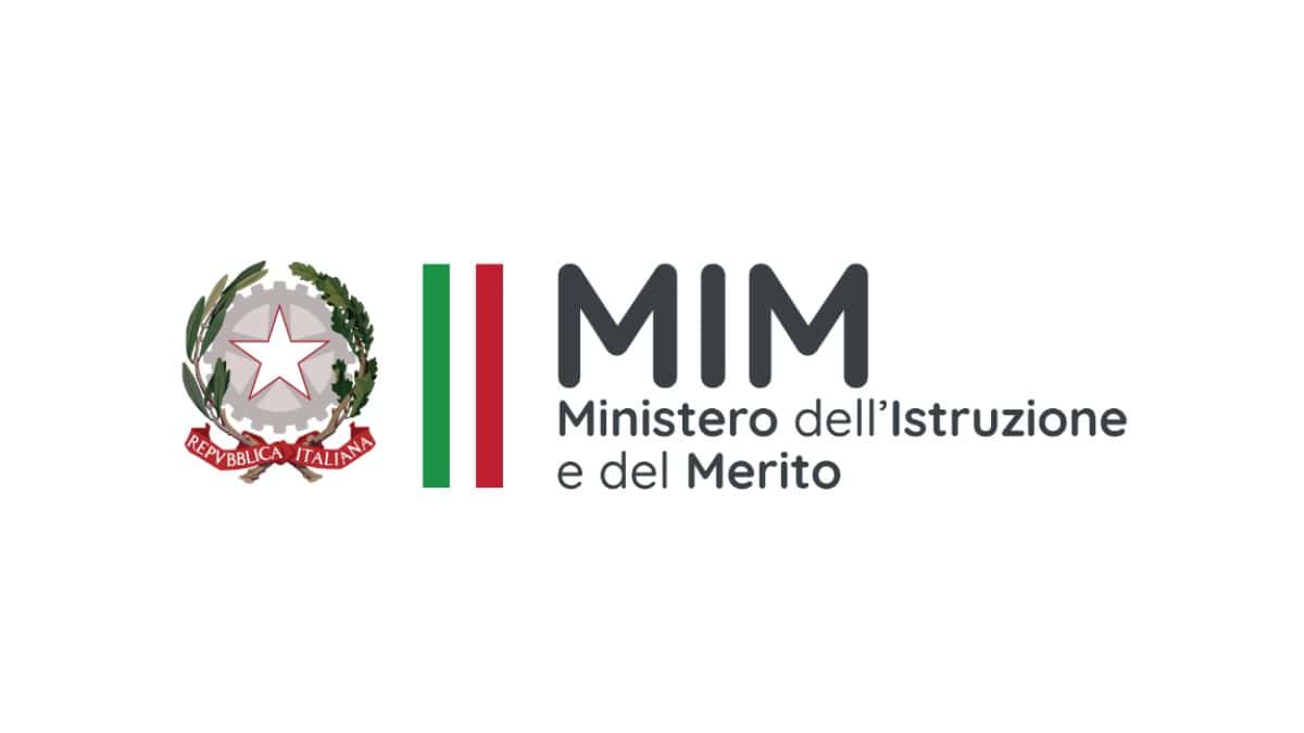 MiM, circolare sulle regole linguistiche nelle comunicazioni ufficiali: [Nota]